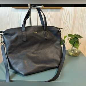 Cuyana Navy Pebbled Leather Zippered Classic Tote Bag